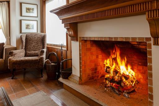 24-  sala de estar lareira.jpg