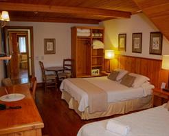 Apartamento Master  Triplo com Banheira de Hidromassagem