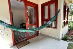 Chalé Térreo - Queen e Varanda com Vista do Jardim