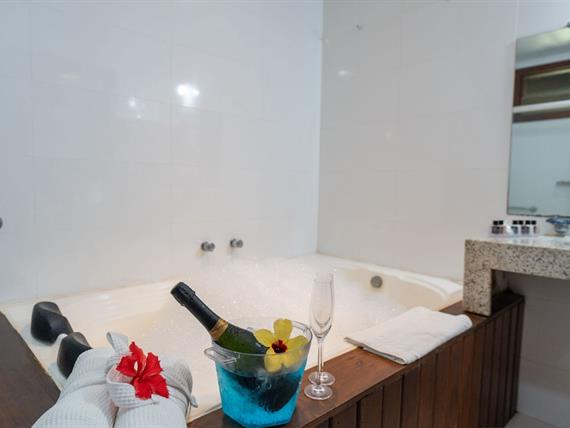 whatsapp image 2025-04-04 at 11.47.18.jpeg