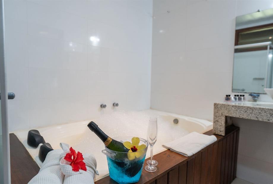 whatsapp image 2025-04-04 at 11.47.18.jpeg