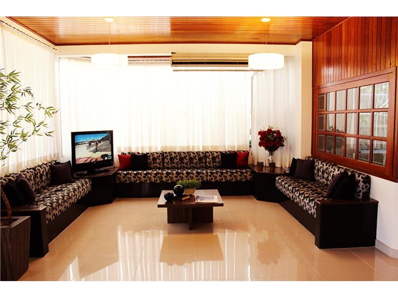 hotel-apolo-hall-3.jpg