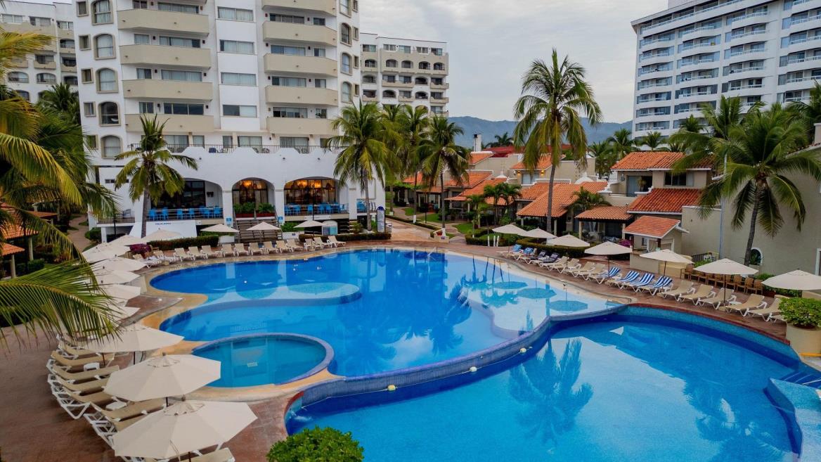 tesoro ixtapa_alberca (1).jpg