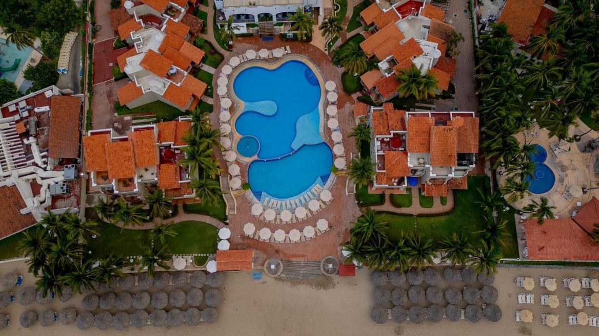tesoro ixtapa_alberca (2).jpg