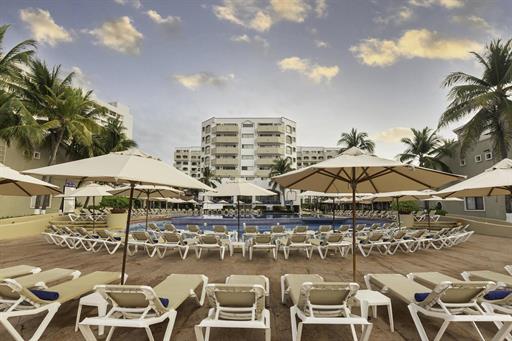 tesoro ixtapa_fachada (3).jpg