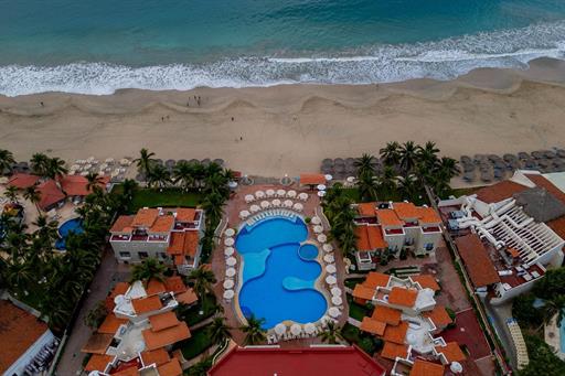 tesoro ixtapa_alberca (3).jpg