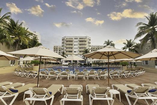 tesoro ixtapa_fachada (3).jpg