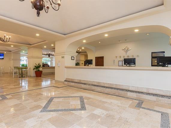 tesoro ixtapa_recepcion.jpg