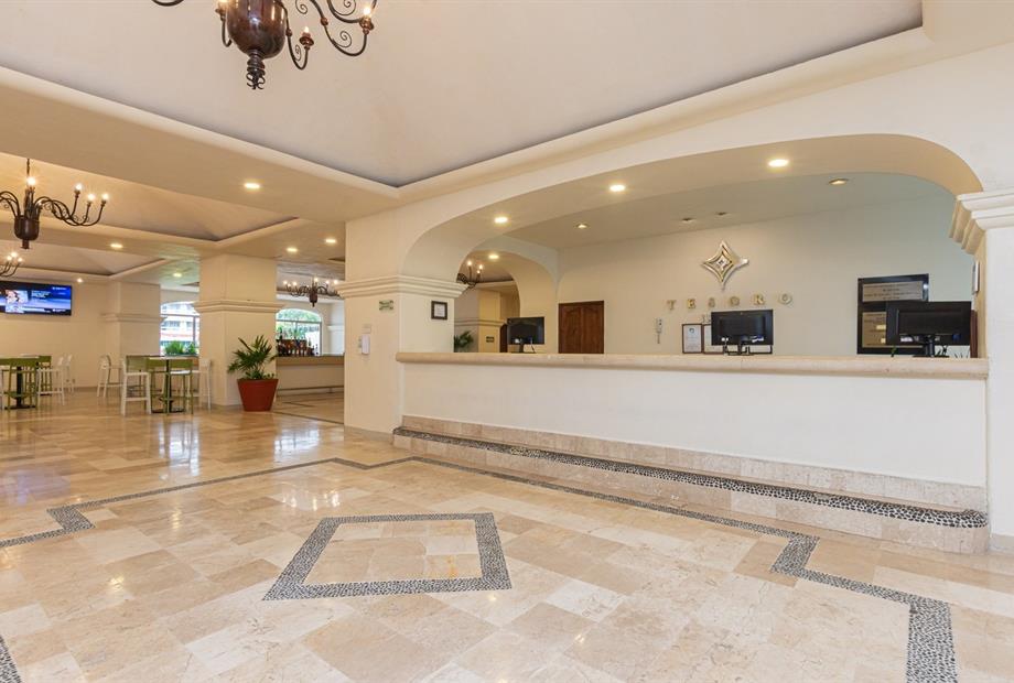 tesoro ixtapa_recepcion.jpg