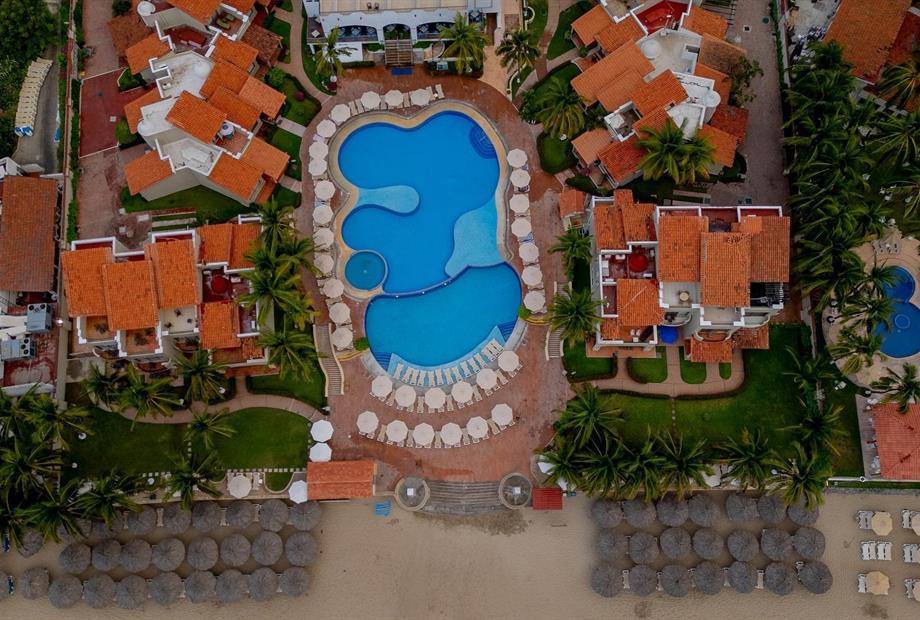 tesoro ixtapa_alberca (2).jpg