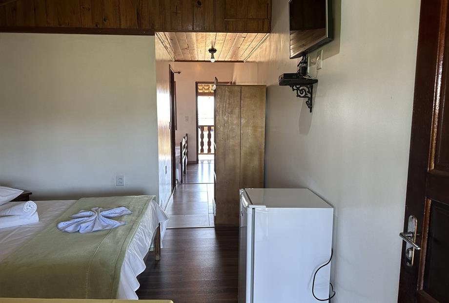 11 quarto_easy-resize.com-2.jpg