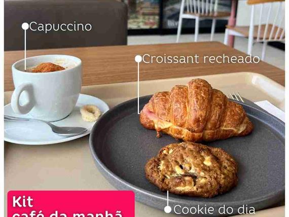 kit com croissant.jpg