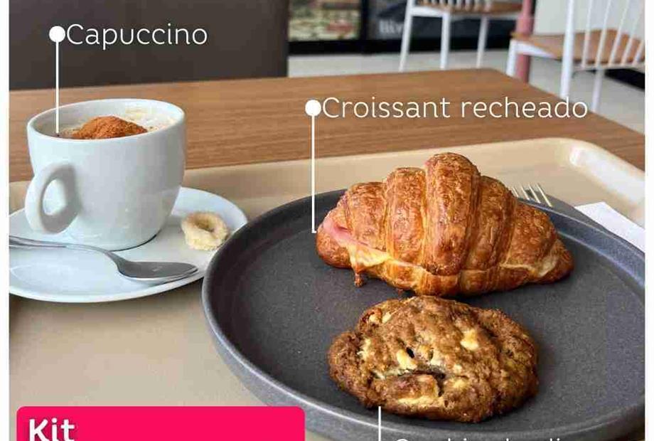 kit com croissant.jpg
