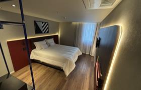 Superior Queen Adaptado - Necessidades Especiais do Golden Tower Express Nações Unidas by Fênix Hotéis
