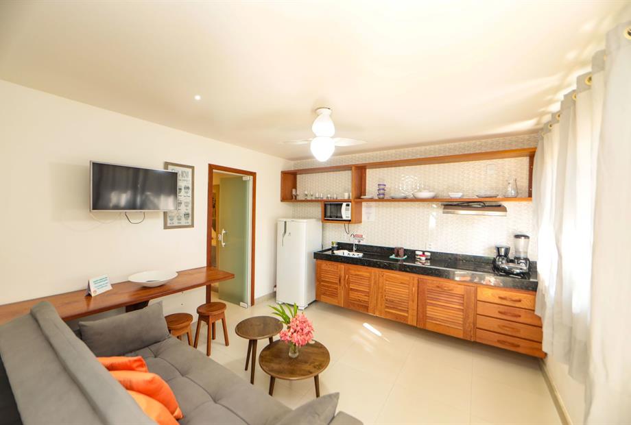 r. anti sala apartamento térreo e com varanda.jpg