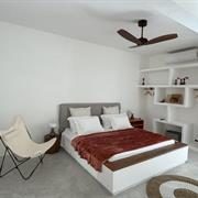 Suíte com Cama King-Size e Banheira de  Hidromassagem 60 - Guajuvira (Q3)