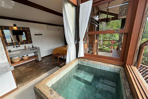 whatsapp image 2024-04-26 at 10.24.46 (1).jpeg