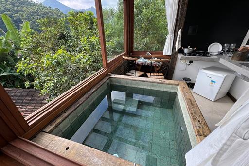 whatsapp image 2024-04-26 at 10.24.42 (1).jpeg