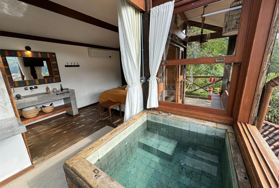 whatsapp image 2024-04-26 at 10.24.46 (1).jpeg