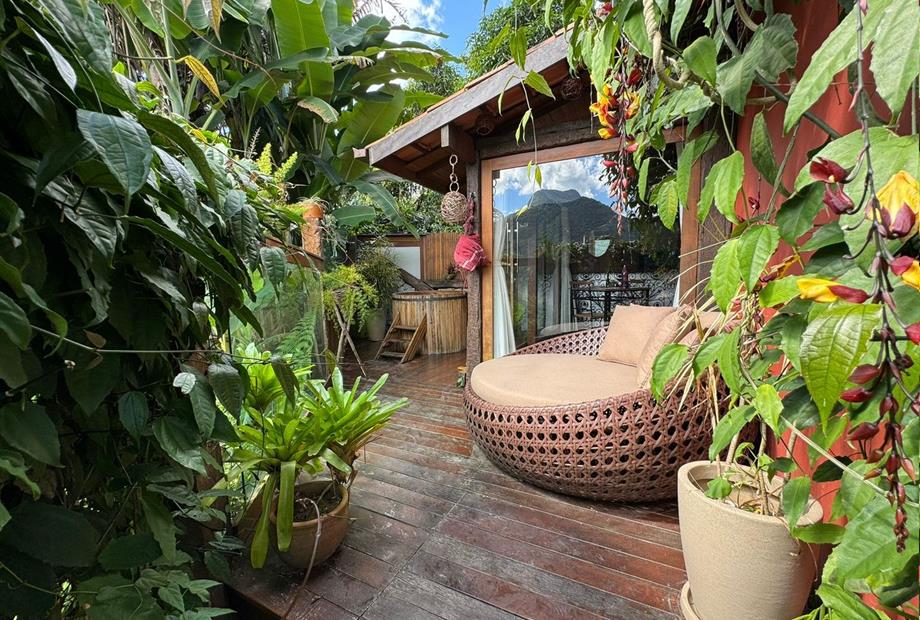 whatsapp image 2024-04-26 at 10.25.13 (1).jpeg