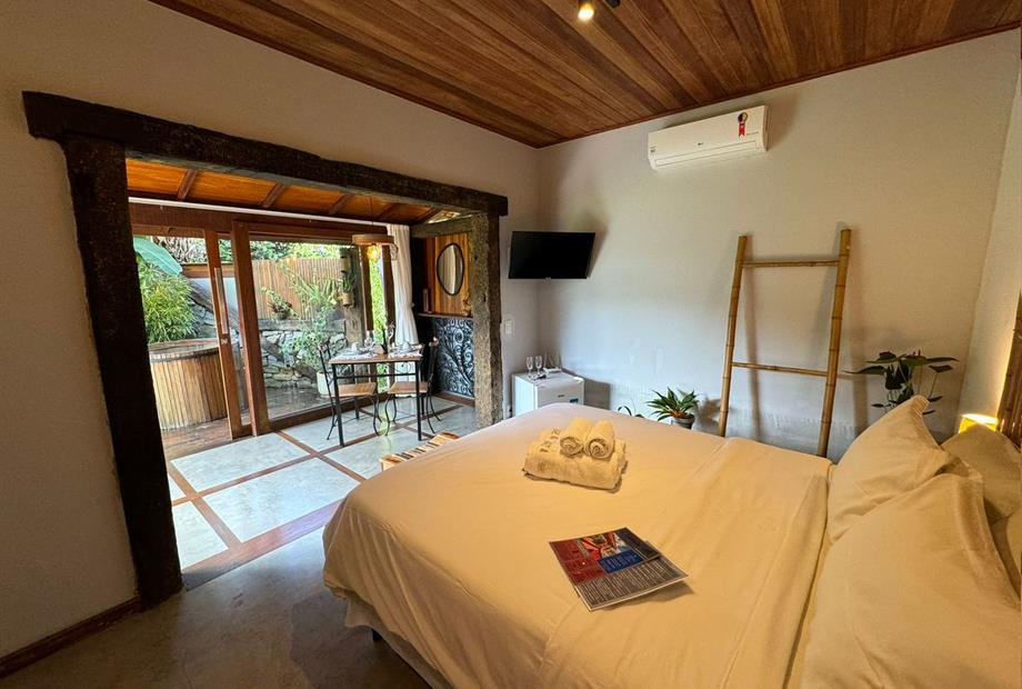 whatsapp image 2024-04-26 at 10.25.12 (3).jpeg