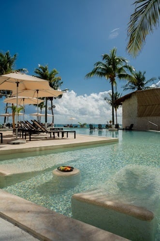 the beachfront by the fives hotels_17.jpg