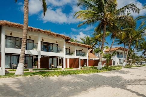 the beachfront by the fives hotels_6.jpg