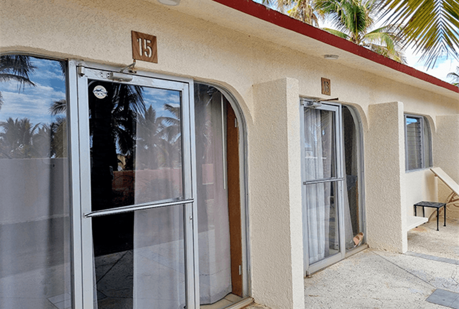 hab. terrace - patio 1 1mb.png