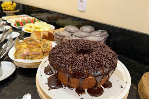 café da manha - bolo chocoalte.jpeg