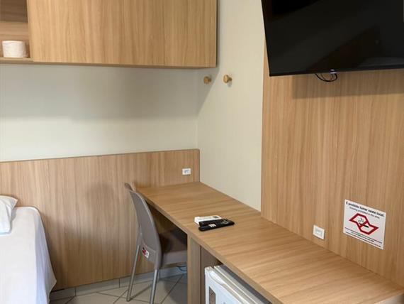 armario e tv (2).jpeg