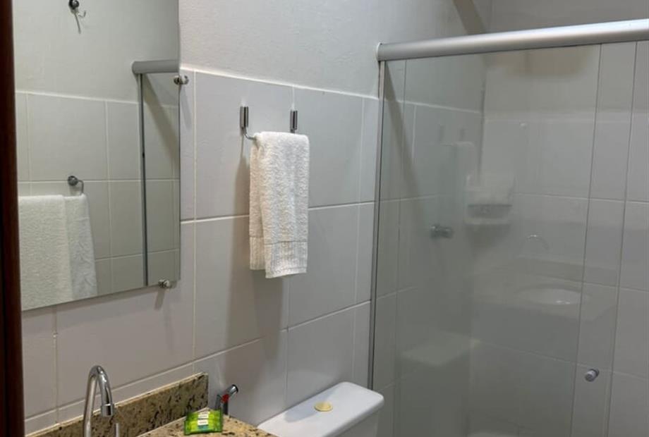 quarto - banheiro (2).jpeg