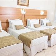 Quadruplo Twin (4 camas de solteiro)