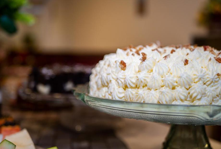 hotel alameda alegra - mesa do café-20.jpg