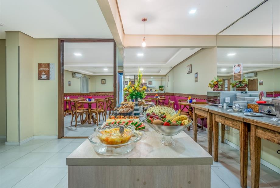 hotel alameda alegra - sala do café-2.jpg