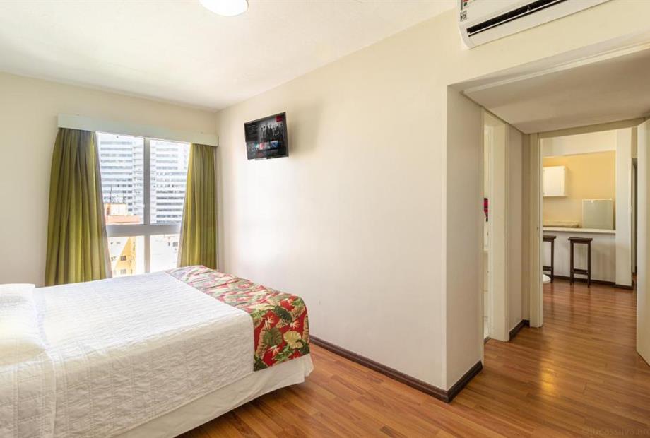 Suíte com Cama King-size-3.jpg