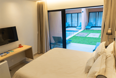 SUITE LUXO VARANDA JARDIM