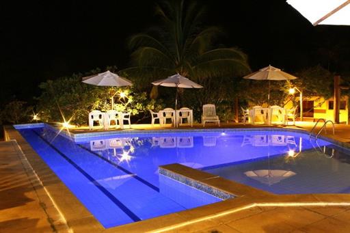 escolhida - piscina - foto 3.jpg