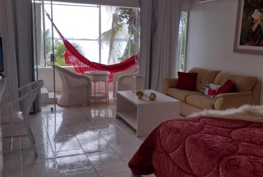 Suíte Queen com Banheira de Hidromassagem-4.jpg