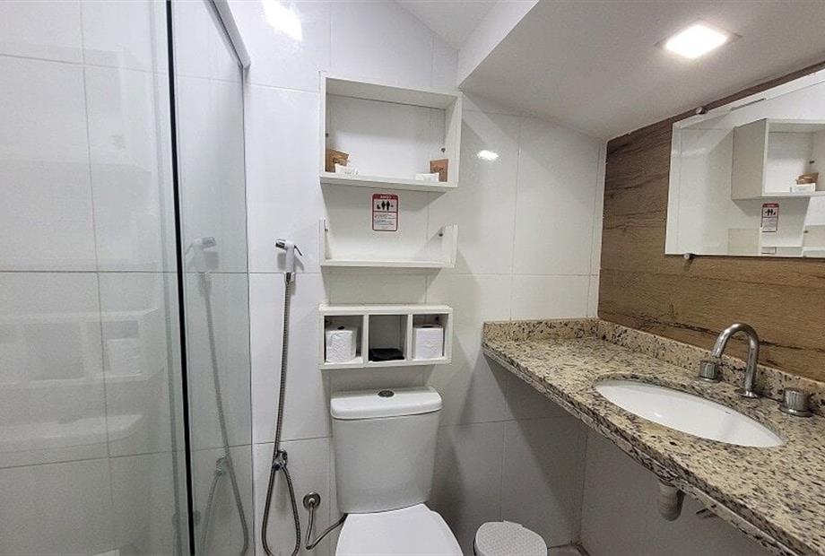 301 - banheiro (2).jpg