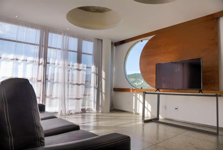 Suíte Master Deluxe-4.jpg