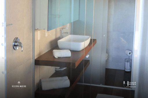 omnibees (640 x 480 px) (15).png