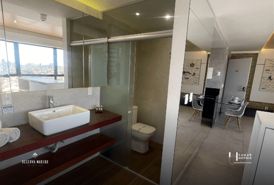 omnibees (640 x 480 px) (3).png