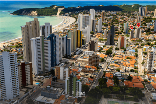 omnibees (640 x 480 px).png