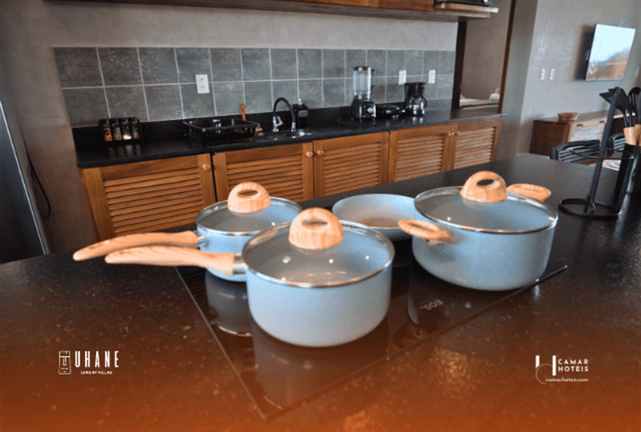 omnibees (640 x 480 px) (3).png