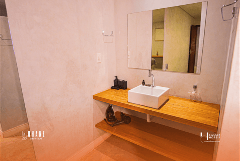 omnibees (640 x 480 px) (8).png