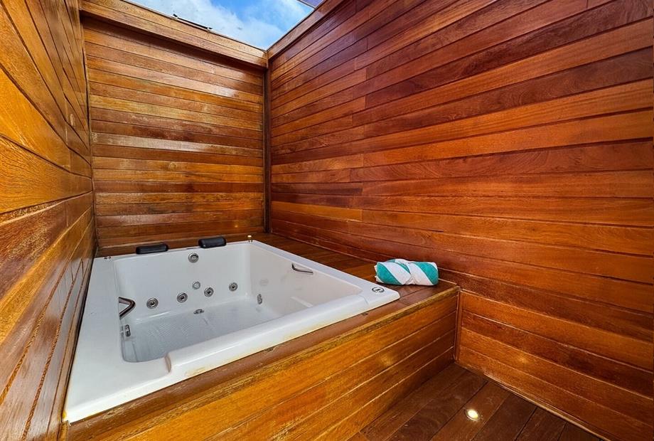 whatsapp image 2026-04-13 at 15.49.13 (1).jpeg