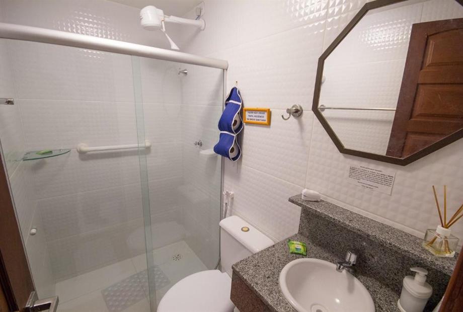 banheiro standard e deluxe.jpg