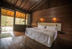 Suíte Deluxe Hidromassagem/vista gramado