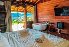Suíte Deluxe  Hidromassagem /Vista  Montanha