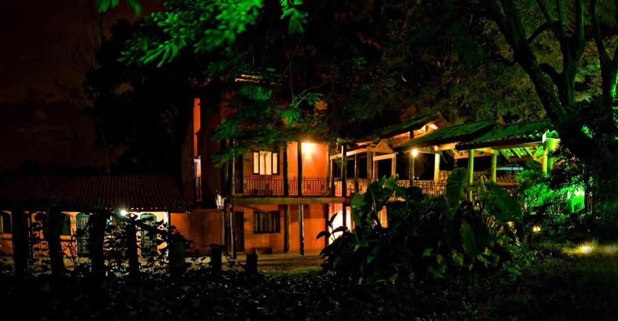 panorama apartamentos e jardins noite grande.jpeg